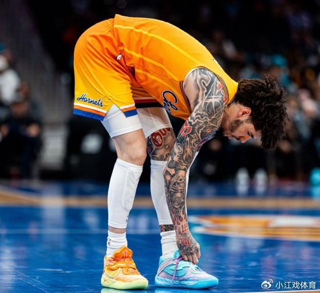 尼克斯客场不敌黄蜂终结七连胜 黄蜂五连胜锁定