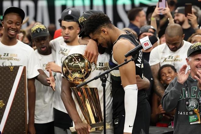 字母哥交易成定局 雄鹿队或成重建关键