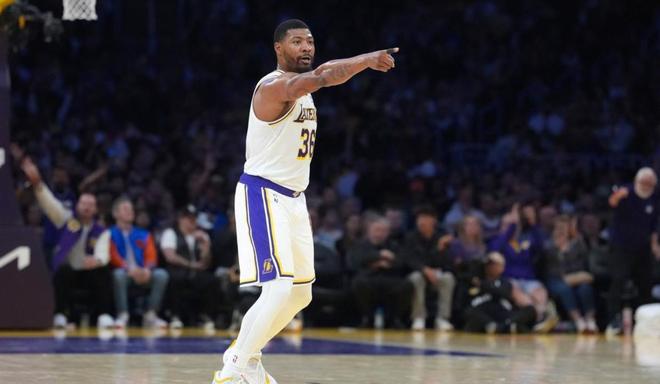 杜兰特复出未改颓势 火箭再负湖人系列赛0-2